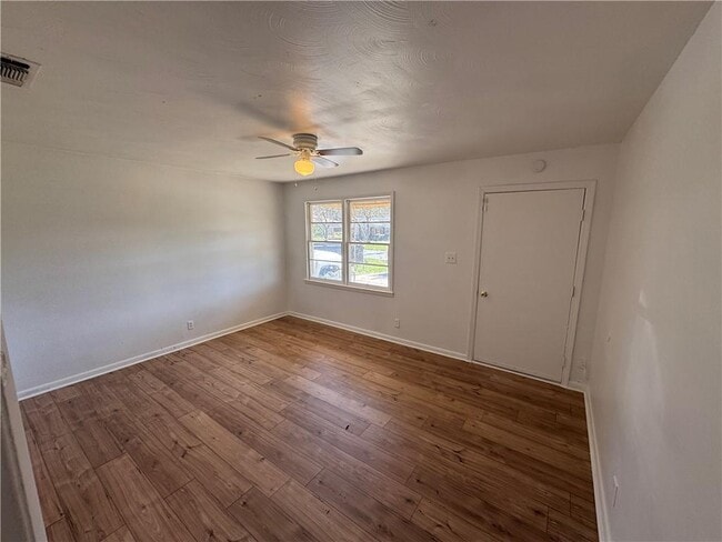 Photo - 2541 Medford Pl