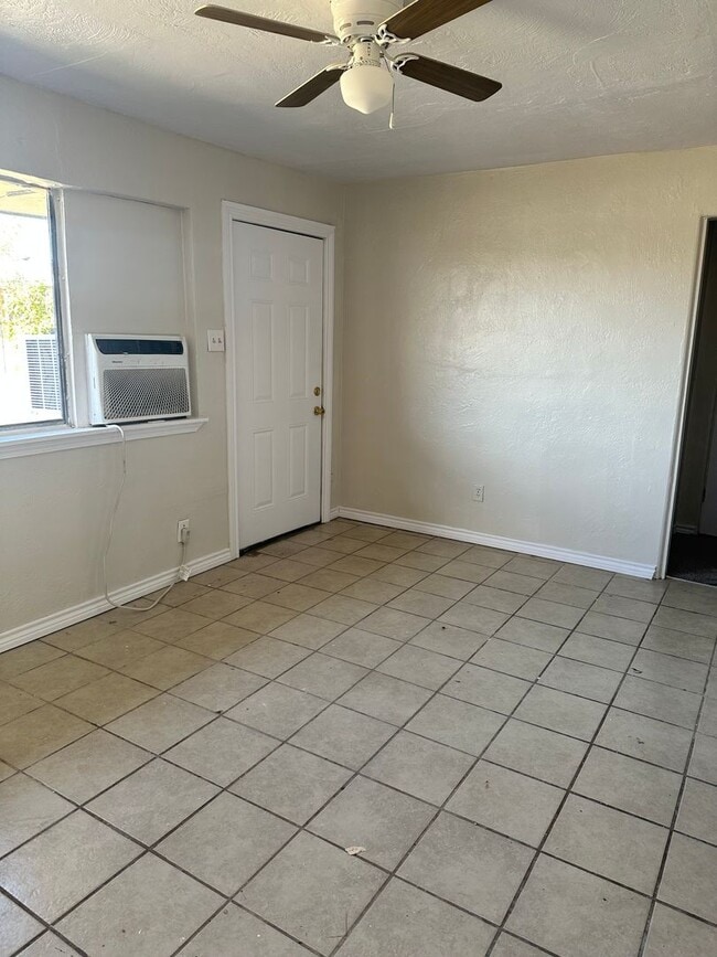 Photo - 2319 NW Bell Ave Unit 2319 NW Bell Ave