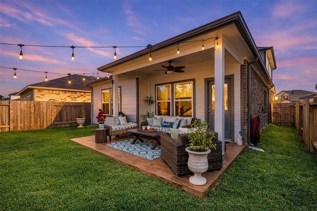 Building Photo - 7866 Alset Dr