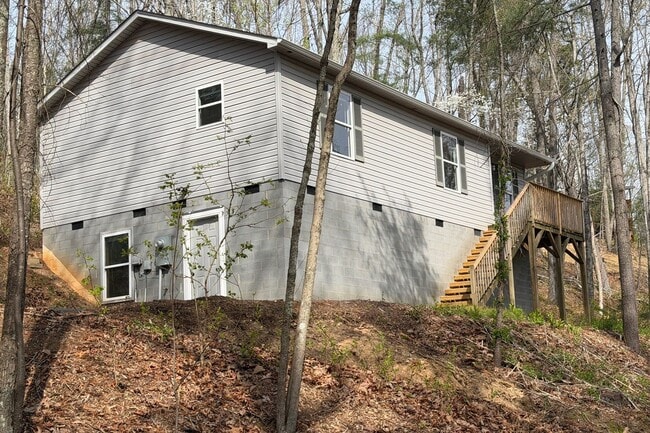 Building Photo - East AVL - Wooded Lot, Three Bedrooms