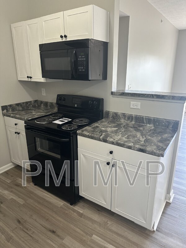 Photo - 858 Taylor Station Rd Unit 858 204