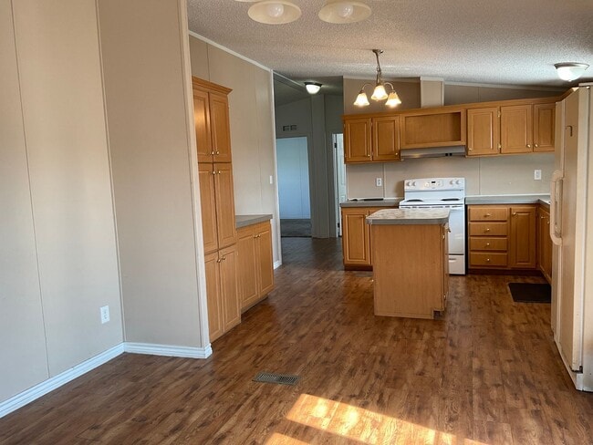 Photo - *COMING SOON* An absolute must see!  5 bed...