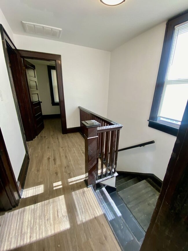 Photo - Riverview 2 bedroom 1 bath