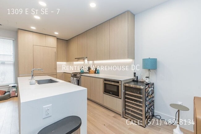 Photo - 1309 E St SE