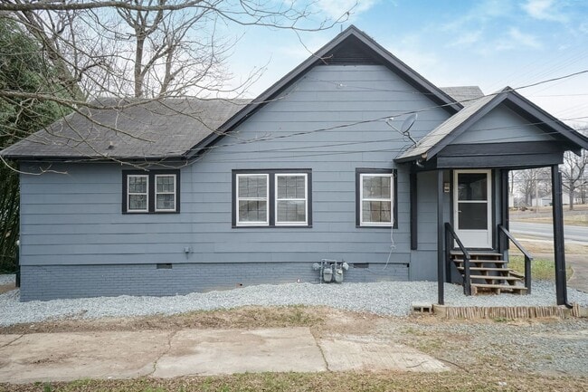 Photo - N Main St Duplex Unidad 609 N Main St