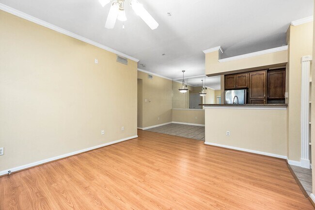 Building Photo - 1330 Old Spanish Trl Unit 4209