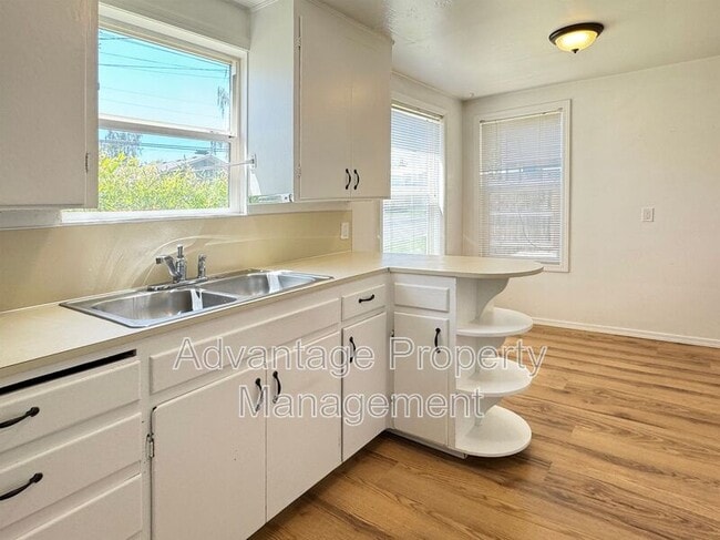 Photo - 2353 NW Fillmore Ave