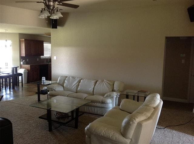 Photo - 5010 Coyote Run