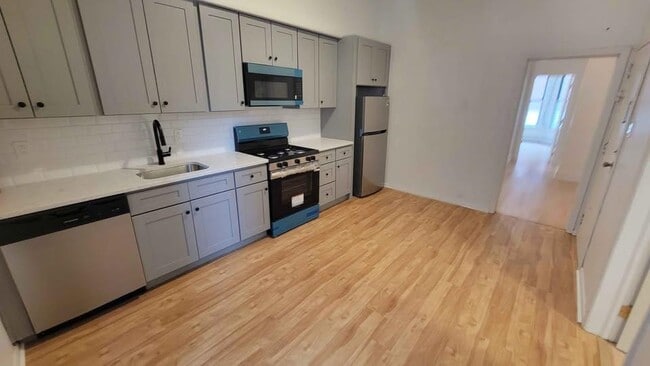 Photo - 262 Summit Ave