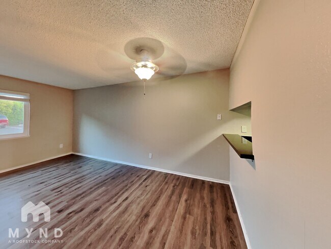 Photo - 6500 Country Club Dr Apt 7 Unit 7