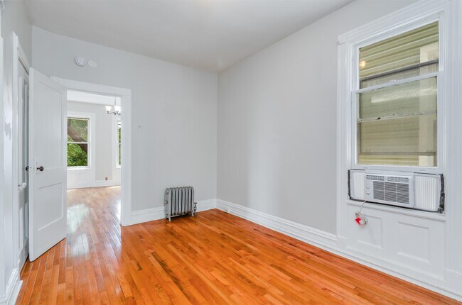Photo - 100 Clerk St Unit 2