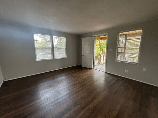 Photo - 206 9th Ct S