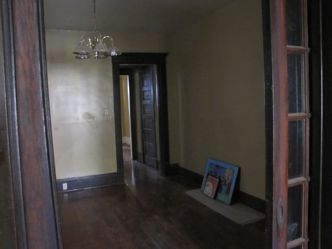 Parlor - 49 N 20th St Unit 49 N. 20th Street