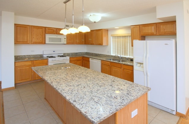 Photo - 6560 W Diversey Ave Unidad 516