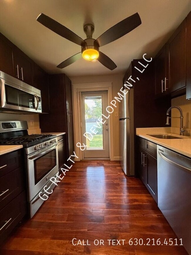 Photo - 837 7th Ave