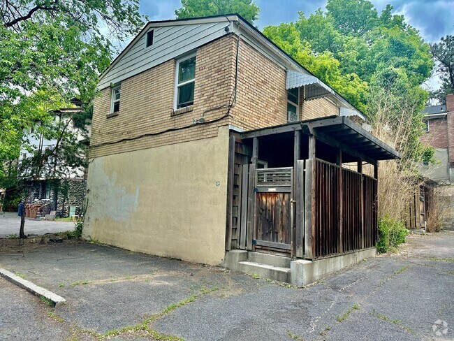 Building Photo - 808 W 11th Ave Unit WS Rental