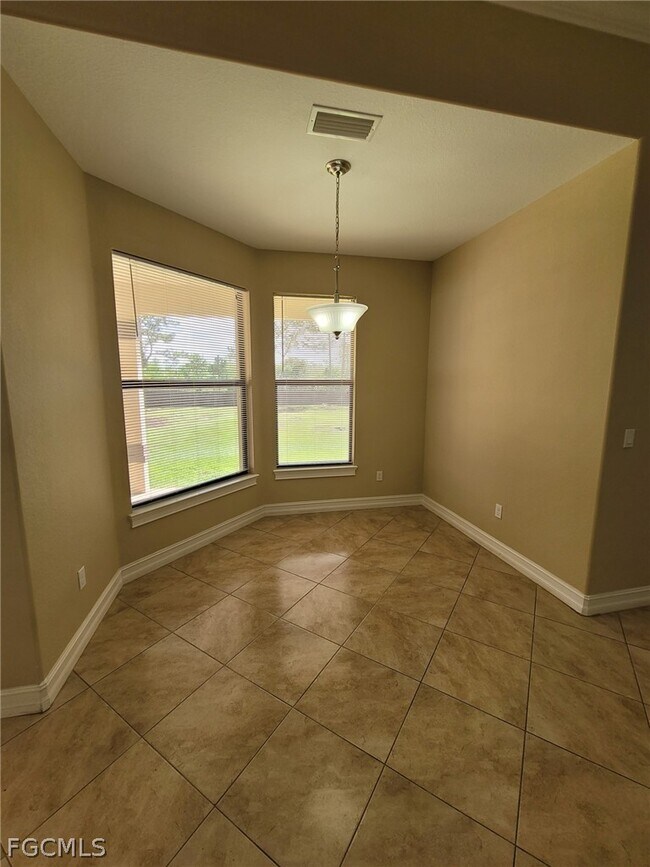 Photo - 704 Magnolia Ave