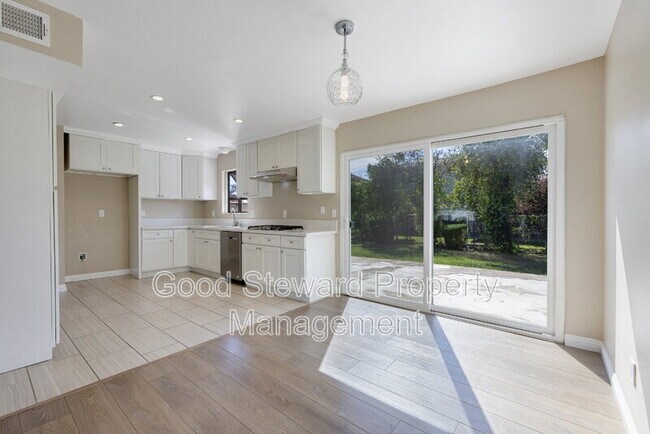 Photo - 6485 Clovis Pl