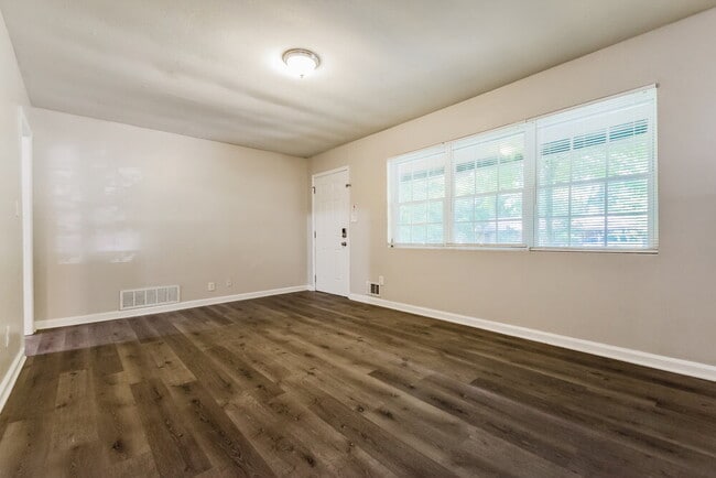 Photo - 3946 Creel Dr