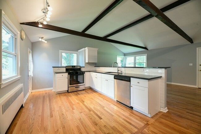 95 Riverside Dr