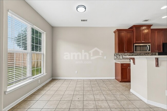 Photo - 103 Cumberland Way
