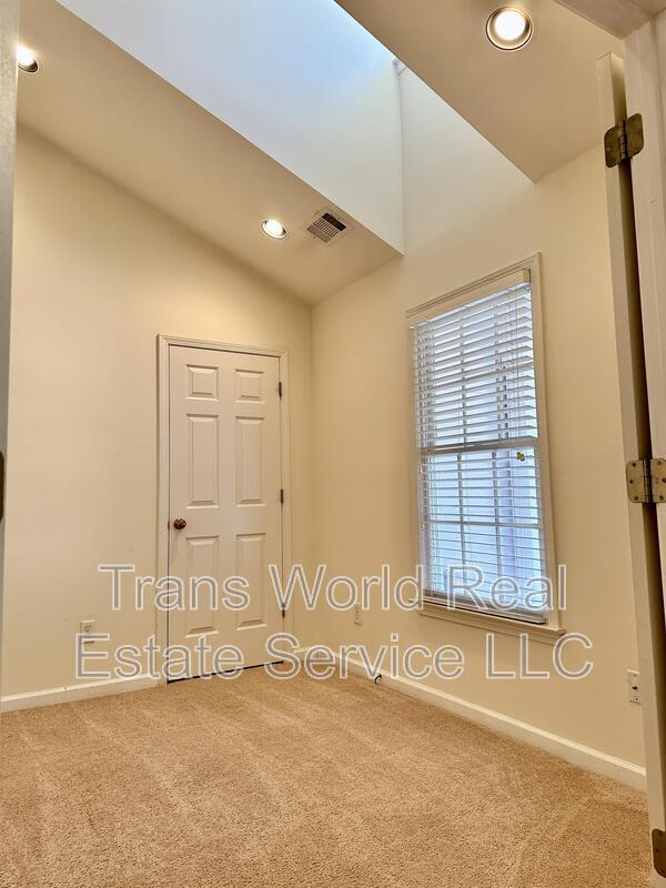 Photo - 8595 River Walk Landing