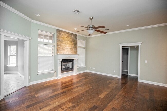 Photo - 3800 SE 8th St