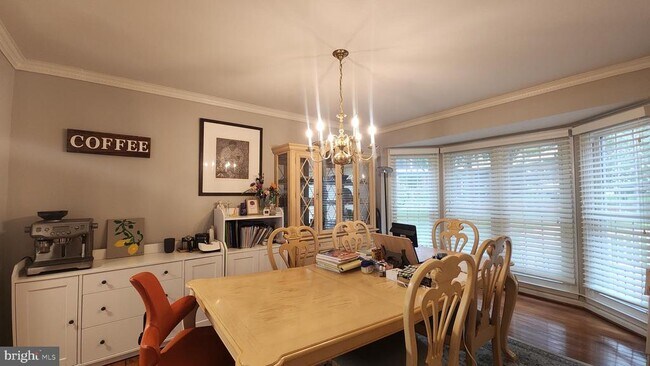 Photo - 6453 Springhouse Cir