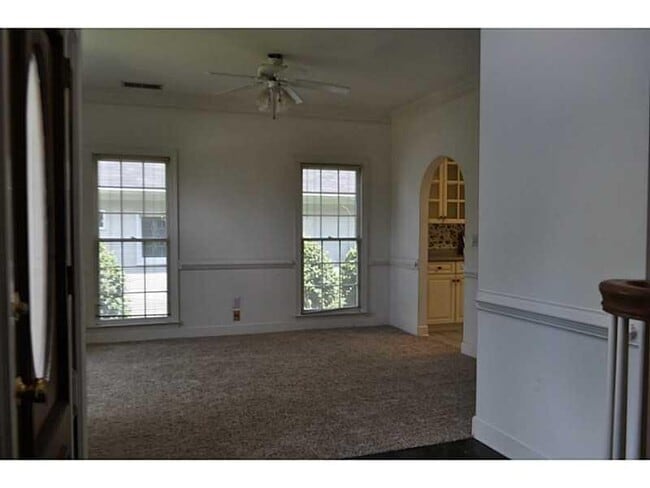 Photo - 2702 Bridgegate Cove NE