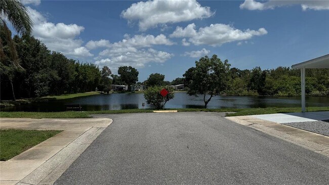 Photo - 1001 Starkey Rd