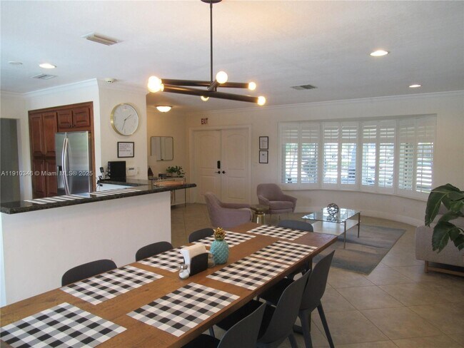 Photo - 1118 N 46th Ave