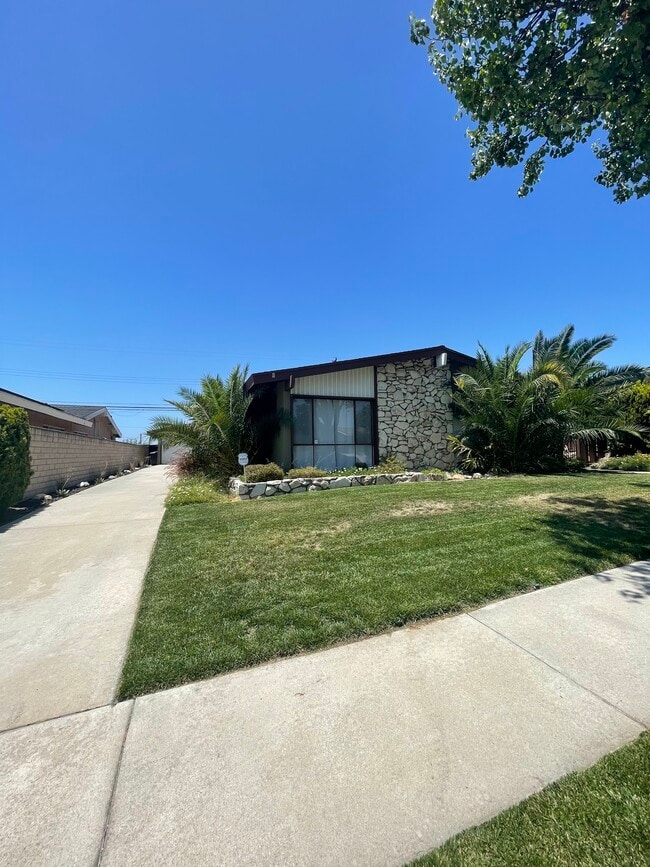 Building Photo - 12821 Biola Ave Rental