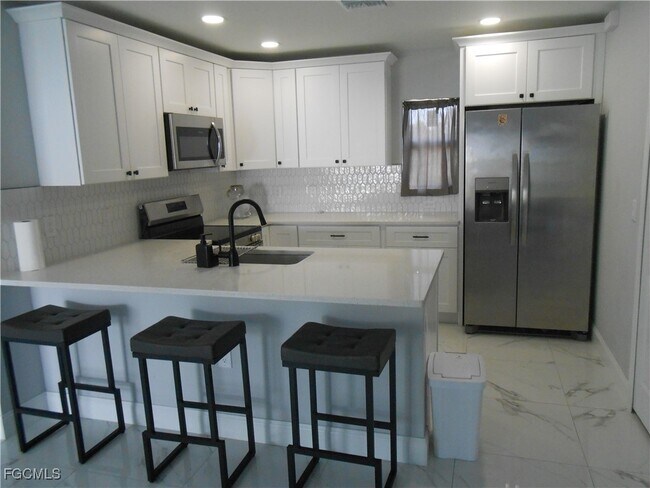 Photo - 636 Eisenhower Blvd