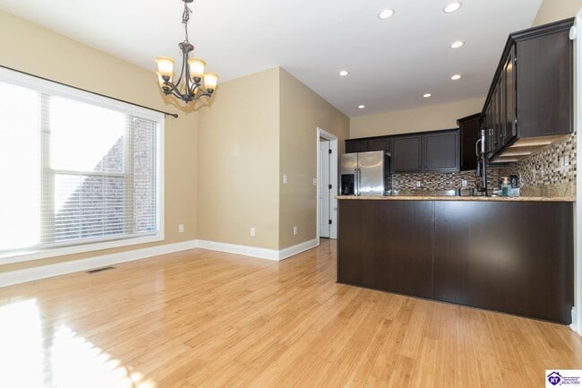 Photo - 114 Lowball Ln