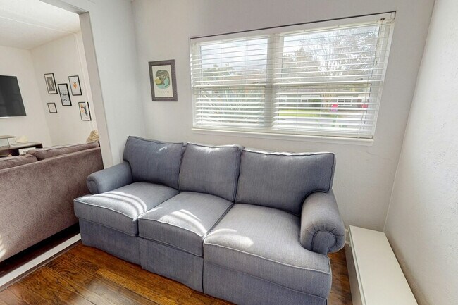 Photo - 2501 Weber St Unidad ID1385794P