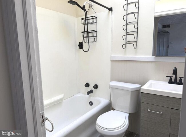 Photo - 301 W State St Unit A