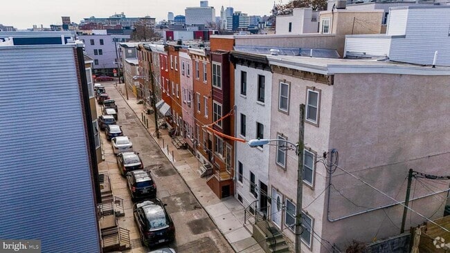 Building Photo - 840 Leland St Rental