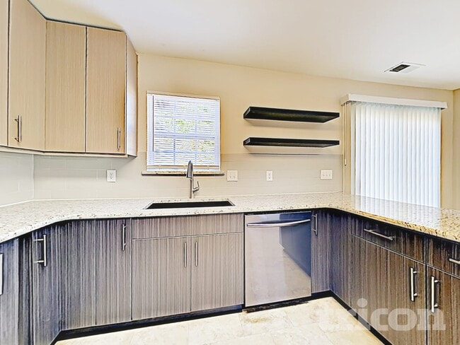 Photo - 5129 Grays Ridge Dr