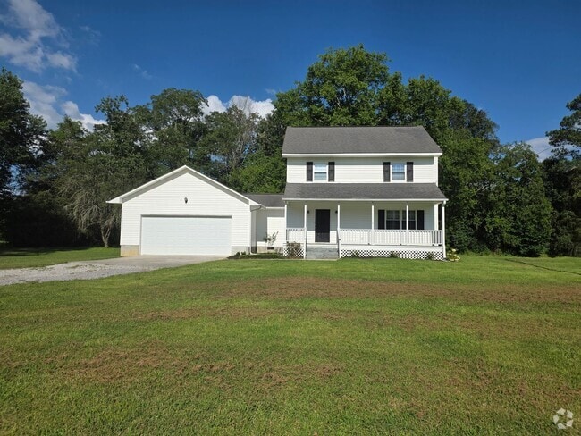 Building Photo - Peaceful Country Living with Modern Updates Rental