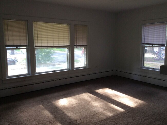 Photo - 630 S Whitcomb St Unit 630 S Whitcomb St