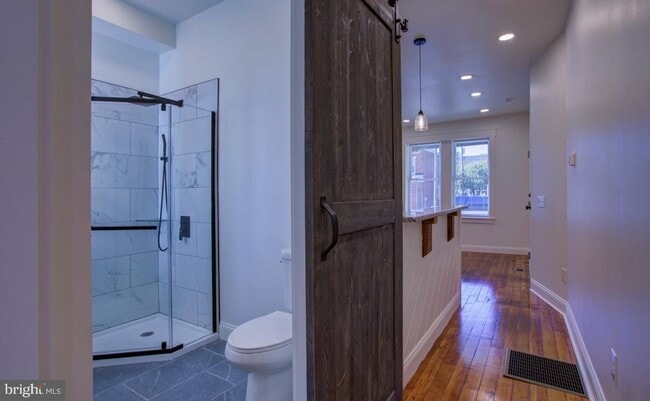 Photo - 537 N Plum St