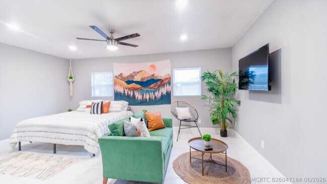 Photo - 1831 SW Fears Ave Unit 2- Studio