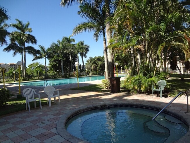 Photo - 9310 Fontainebleau Blvd Unit 515