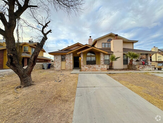 Building Photo - East El Paso 2bed/2bath duplex Rental
