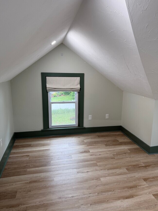 Photo - 18 Pope St Unidad #1 Attic