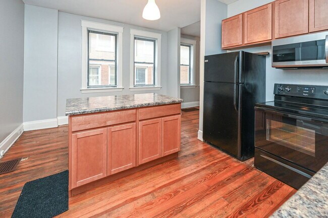 Photo - 2342 Chickasaw St Unit 1