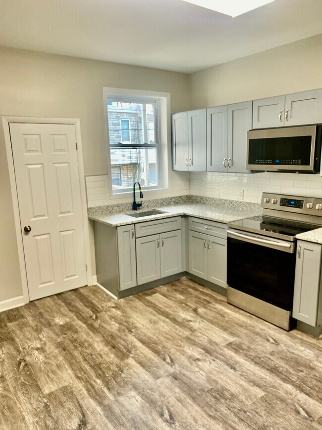 Photo - 531 N Potomac St