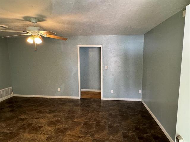 Photo - 5000 Jerri Ln