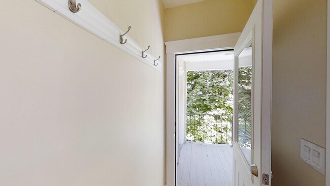 Photo - 303 Tappan St Unit 3