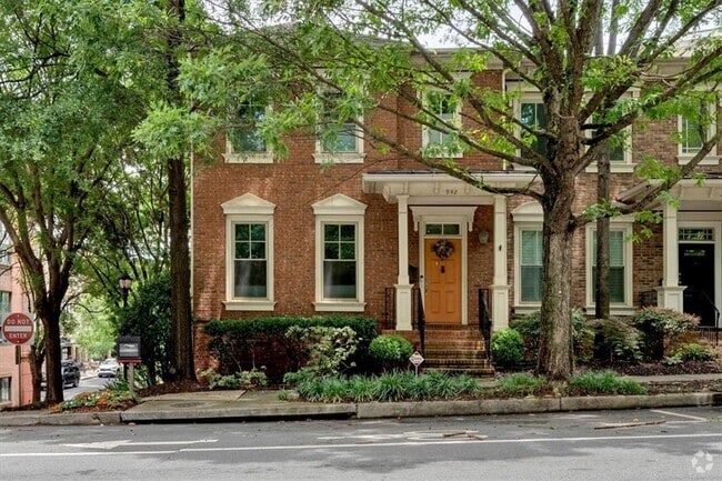Building Photo - 942 Glenwood Ave SE Rental